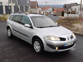 Renault Megane foto 2