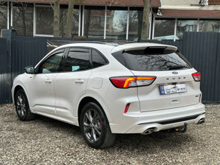 Ford Kuga foto 2