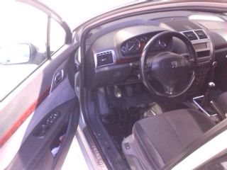 Peugeot 407 foto 6