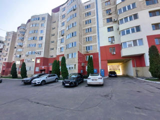 Apartament cu 3 camere, 80 m², Botanica, Chișinău foto 11
