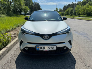 Toyota C-HR foto 3