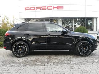 Porsche Cayenne foto 2