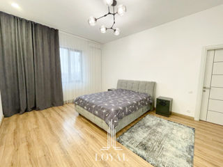 Apartament cu 2 camere, 98 m², Centru, Chișinău foto 1