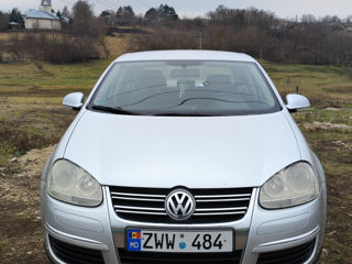 Volkswagen Jetta foto 2