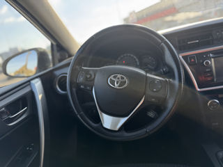 Toyota auris liber spre chirie foto 15