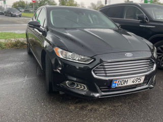 Ford Fusion foto 2