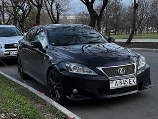 Lexus IS Series