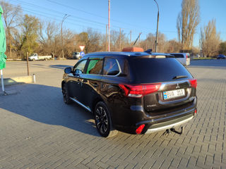 Mitsubishi Outlander foto 5