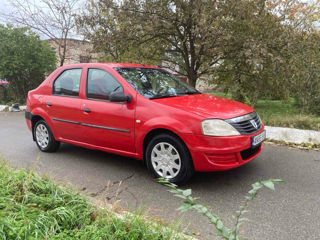 Dacia Logan foto 2