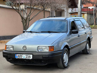 Volkswagen Passat foto 3