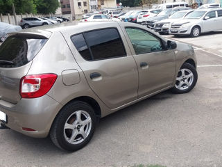 Dacia Sandero foto 4