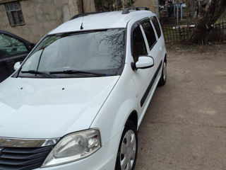 Dacia Logan foto 3