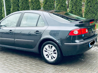 Renault Laguna foto 8