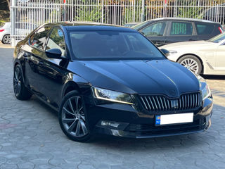 Skoda Superb foto 1