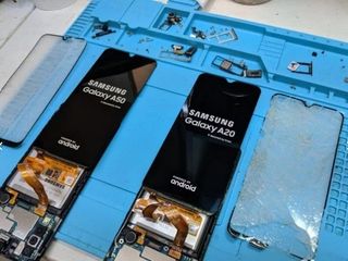 Замена стекла/дисплея на Samsung A10/A20/A30/A40/A50/A70 foto 1