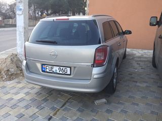 Opel Astra foto 9