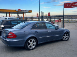 Mercedes E-Class foto 4