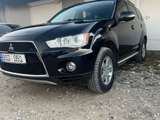 Mitsubishi Outlander foto 3