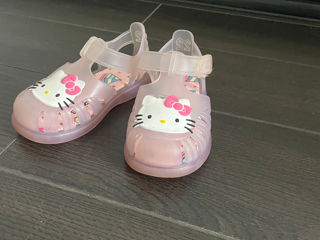 Hello kitty, sandals m.22. foto 1