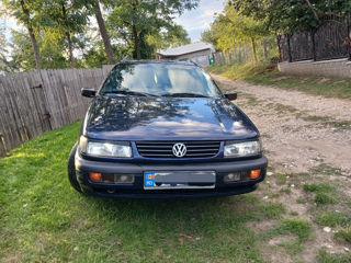 Volkswagen Passat foto 1