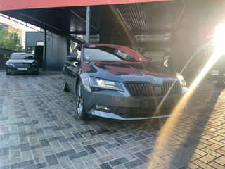 Skoda Superb foto 8