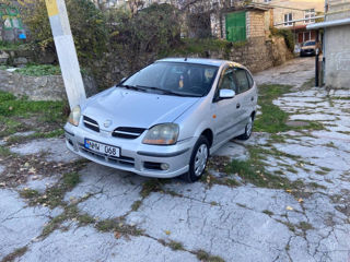 Nissan Almera Tino foto 5