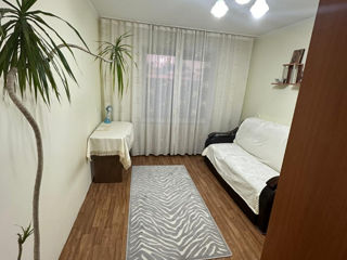 Apartament cu 2 camere, 54 m², Centru, Ialoveni foto 3
