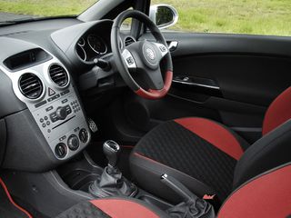 Opel Corsa foto 1