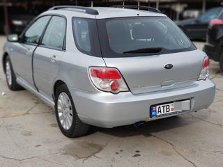 Subaru Impreza foto 4