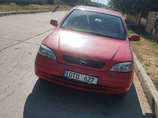 Opel Astra foto 1