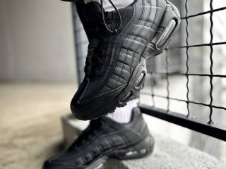 Nike Air Max 95 All Black foto 6