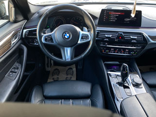 BMW 5 Series foto 12