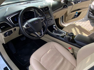 Ford Fusion foto 7