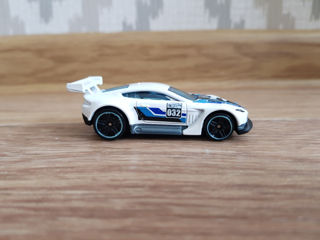 Hot Wheels Mainline (100 + modele, despachetate) foto 6