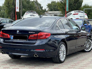 BMW 5 Series foto 2