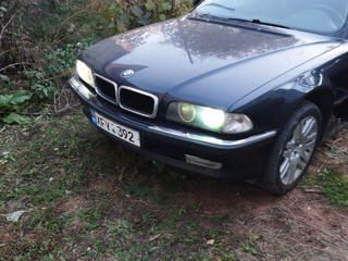 BMW 7 Series foto 7