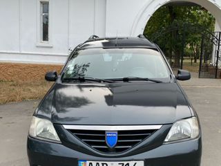 Dacia Logan foto 2