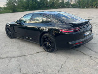 Porsche Panamera foto 5