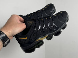 Nike Air Vapormax Plus Black/Gold foto 5