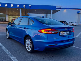 Ford Fusion foto 3