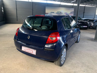 Renault Clio foto 5