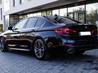 BMW 5 Series foto 3