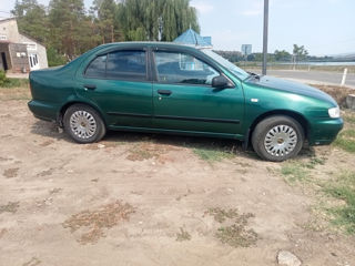 Nissan Almera foto 6