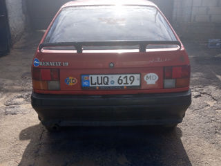 Renault 19 foto 2