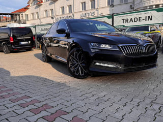 Skoda Superb foto 1