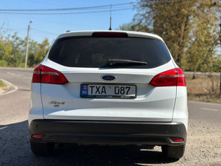 Ford Focus foto 3