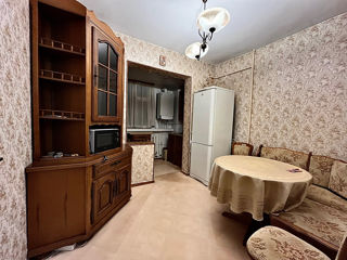 Apartament cu 3 camere, 81 m², Buiucani, Chișinău foto 4