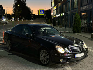 Mercedes E-Class foto 3