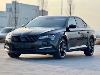 Skoda Superb foto 2