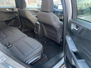 Ford Kuga фото 13
